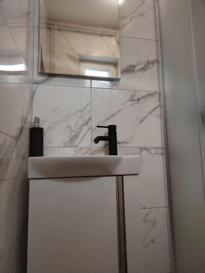 Studio Apartman Oboj Maksimir Self Check In Zagreb Exterior foto